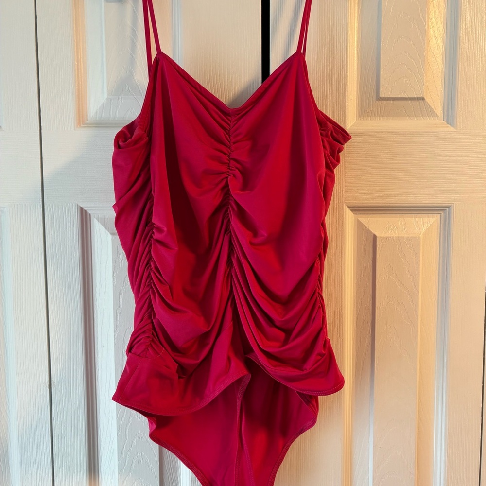 Express Fuchsia Ruched Bodysuit - Picture 3 of 3